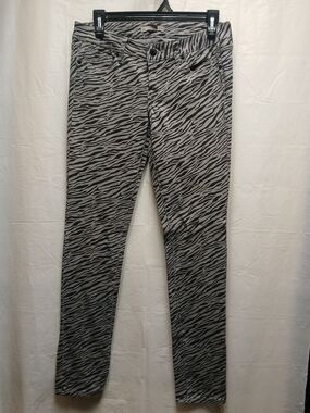 2.1 Denim Women's Grey and Black Zebra Print Skinny Jeans